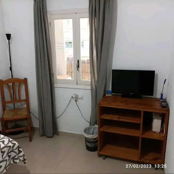 Camera Privata Singola In Appartamento, Bagno In Comune, Aria Condizionata Caldo Freddo, Wifi, Tv Llucmajor  0*, Llucmajor (Mallorca) Spanien