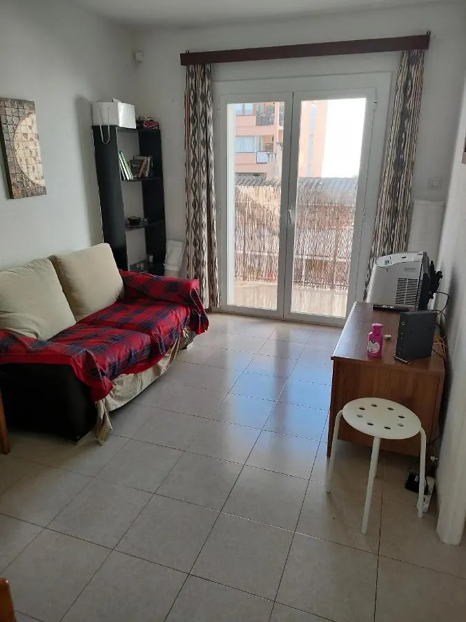 Guest house Camera Privata Singola In Appartamento, Bagno In Comune, Aria Condizionata Caldo Freddo, Wifi, Tv Llucmajor